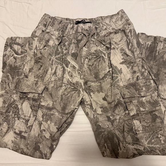 Hollister men’s small pull on cargo pants - Picture 1 of 6